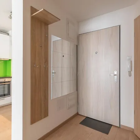 Maria's Family With Free Parking Apartament *